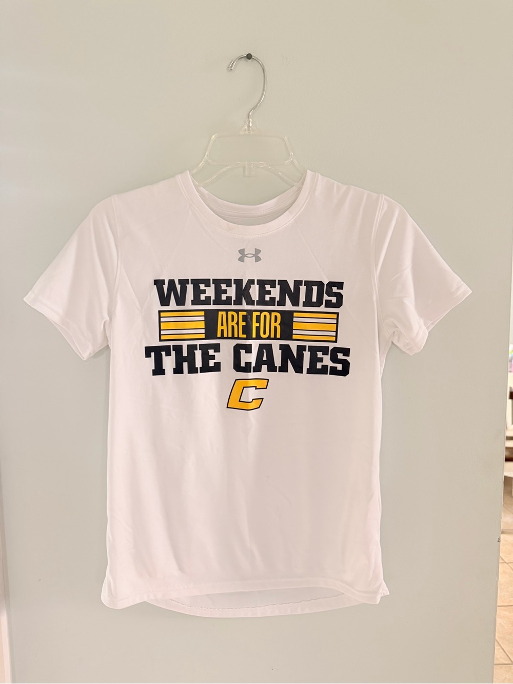 Under Armour White Graphic Tee with Black and Gold Team Print